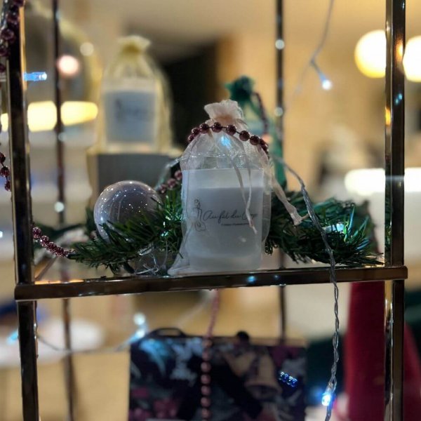 Décorations de Noël et ambiance cocooning dans l’institut Au Fil du Corps